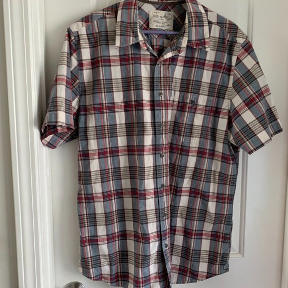 Old Navy Fitted Men's Button Shirt - Picture 1 of 6